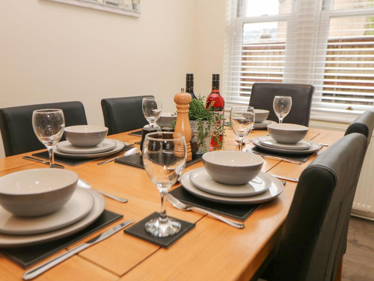 1 Knowleston House Holiday home *
