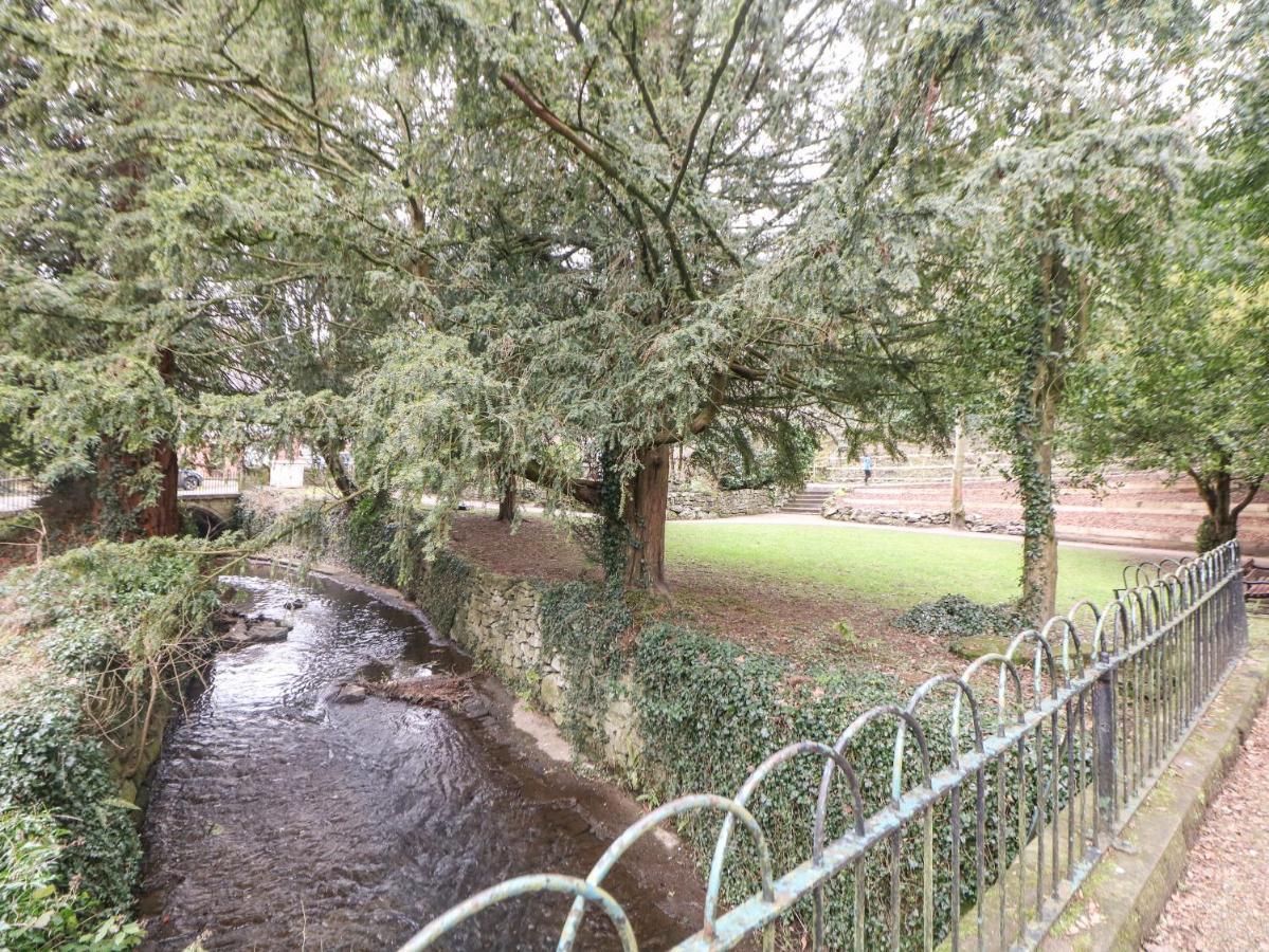 1 Knowleston House * Matlock (Derbyshire)
